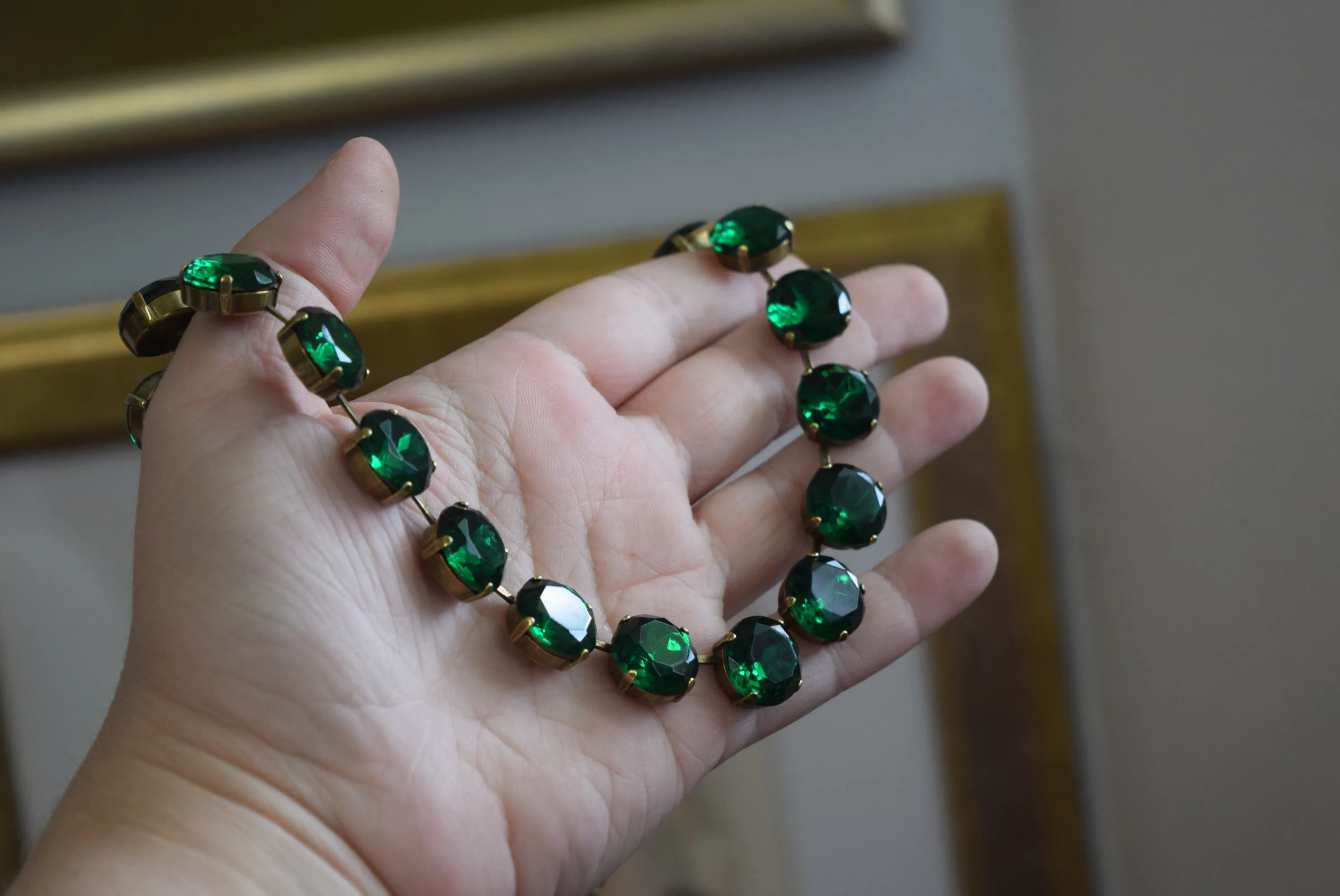 Emerald Green Riviere Necklace - Medium Round