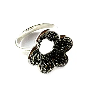 Flower silver ring with marcasite