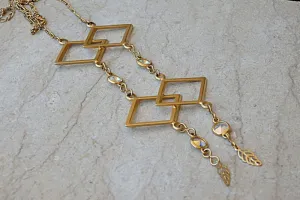 Geometric long necklace