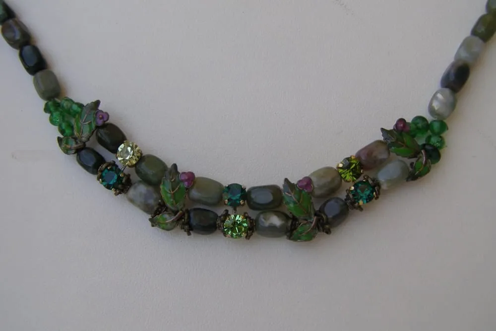 Green agate necklace